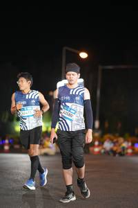 BIB: 43580, 42415
                            <button type="button" onclick="openModal(23236901)" class="btn btn-primary btn-sm float-right btn-popup" data-toggle="modal" data-target=".modal-high-quality">
                        <i class="fas fa-shopping-cart"></i> Add to Cart
                    </button>
                                            <button type="button" onclick="isThisMe(23236901, true)" class="btn btn-success btn-sm float-right btn-popup btn-isme hidden" data-toggle="tooltip" data-placement="bottom" title="นี่คือรูปของคุณใช่ไหม คลิกที่นี่เพื่อเอาเข้าอัลบั้ม">
                        <i class="fas fa-plus"></i> Add to album
                    </button>
                    <button type="button" onclick="isThisMe(23236901, false)" class="btn btn-warning btn-sm float-right btn-popup btn-isnotme hidden">
                        <i class="fas fa-ban"></i> Remove from album
                    </button>